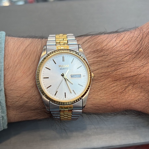 Vintage Pulsar Watch Rolex Designed Jubillee band - Picture 2 of 7